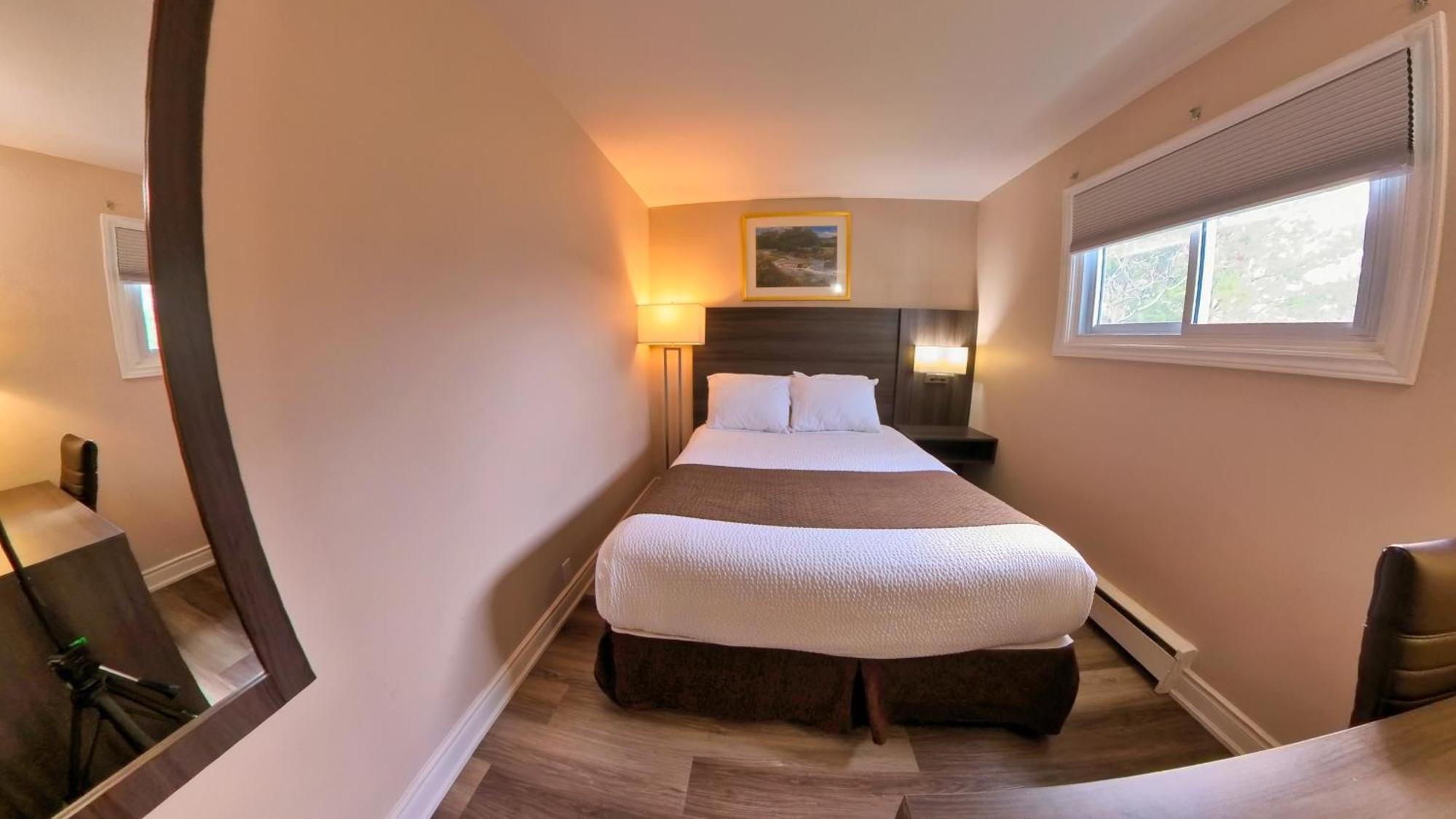 Maple Leaf Inn Kincardine Extérieur photo