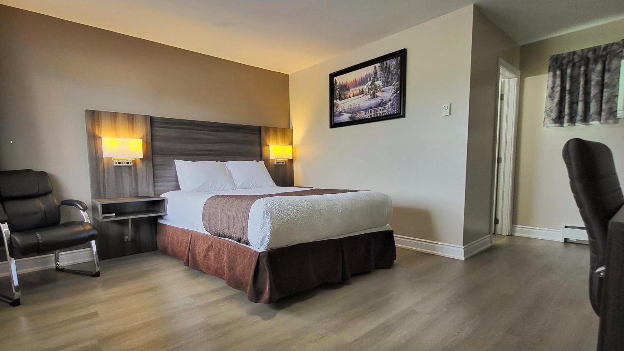 Maple Leaf Inn Kincardine Extérieur photo